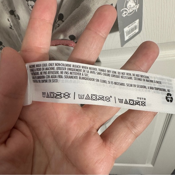 NEW Disney Mickey Mouse XL button up shirt, cotton, gray/black - Picture 11 of 14